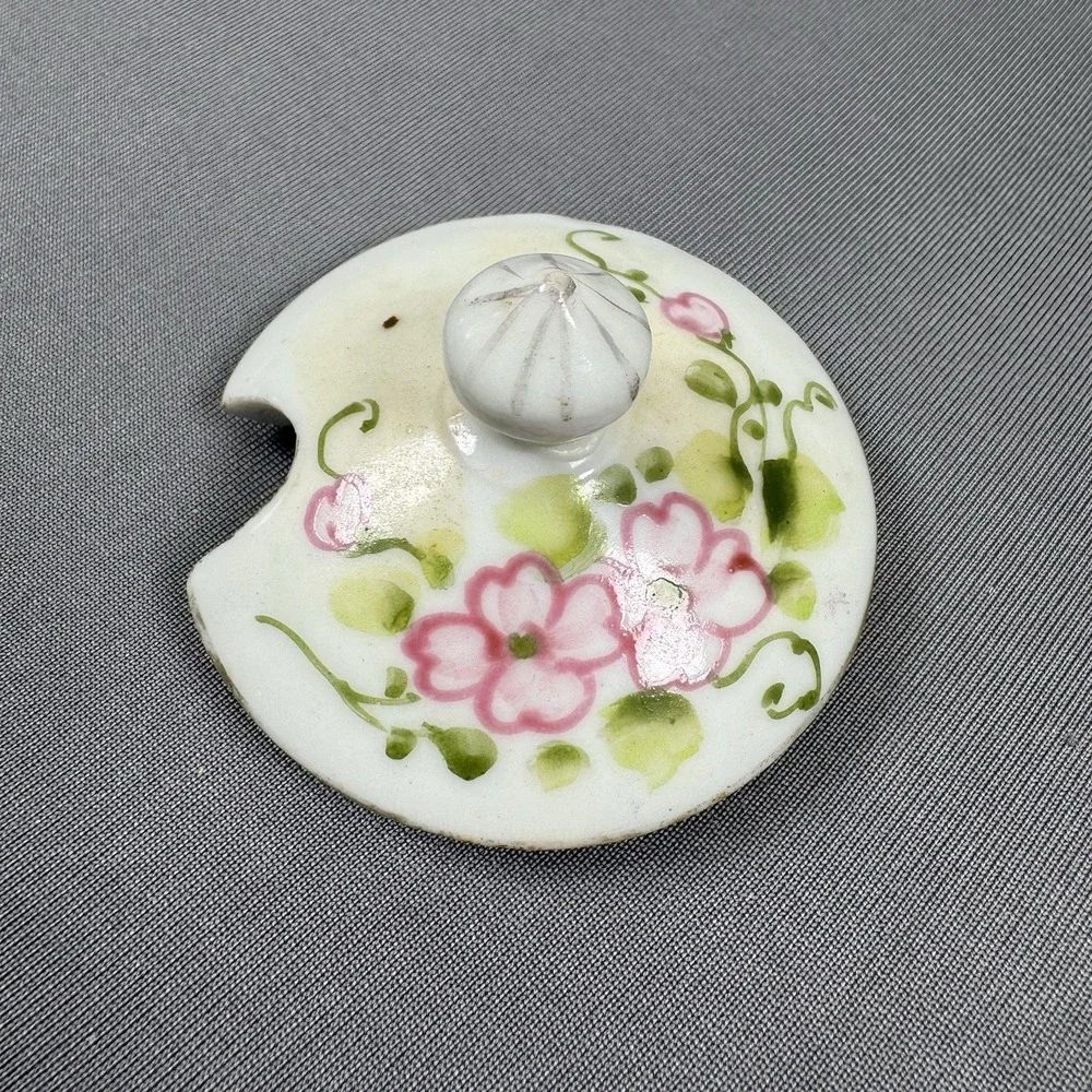 Lefton? Hand-Painted‎ Porcelain Lid